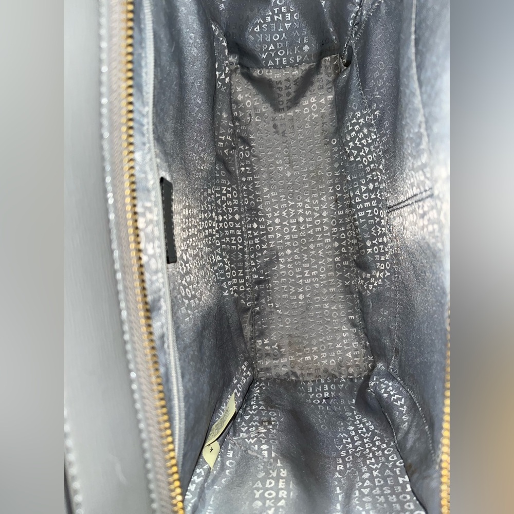 Kate Spade EUC Gray Patent Tote - Picture 5 of 9